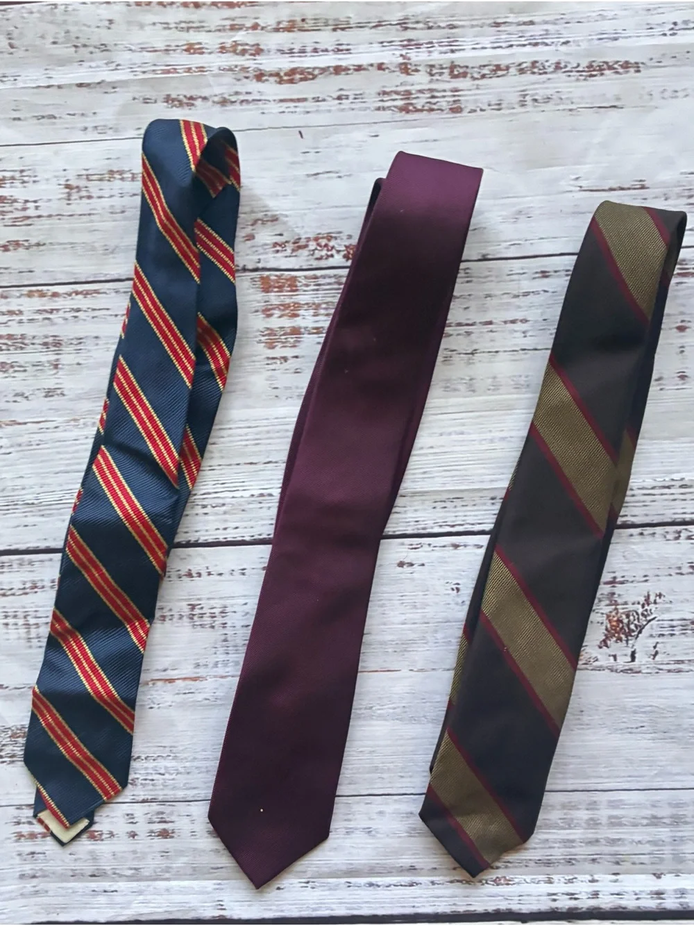 Classic Men's Burgundy Solid Tie - Versatile Formal Vintage Bundle